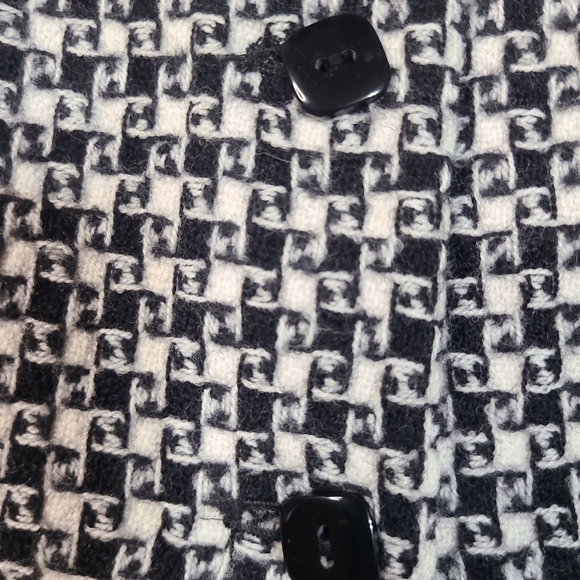 Talbots 100% Wool Black And White Blazer Size 8 Petite - Picture 2 of 4